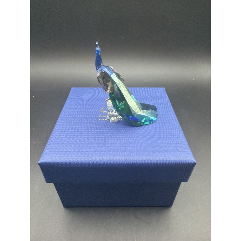 SWAROVSKI CRYSTAL PEACOCK 2013 RETIRED SCS MINT IN BOX